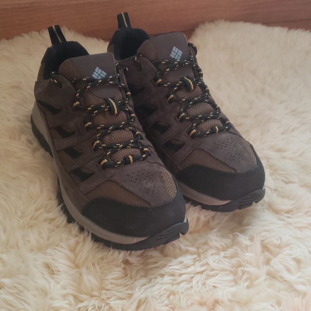 *NWOT* Columbia Crestwood Men's Trail Shoe
